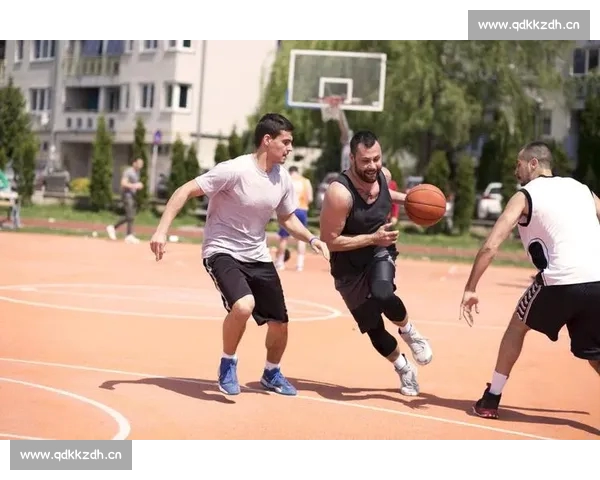 篮球文化与竞技精神交融下的青春热血时代探索成长与梦想之路全景