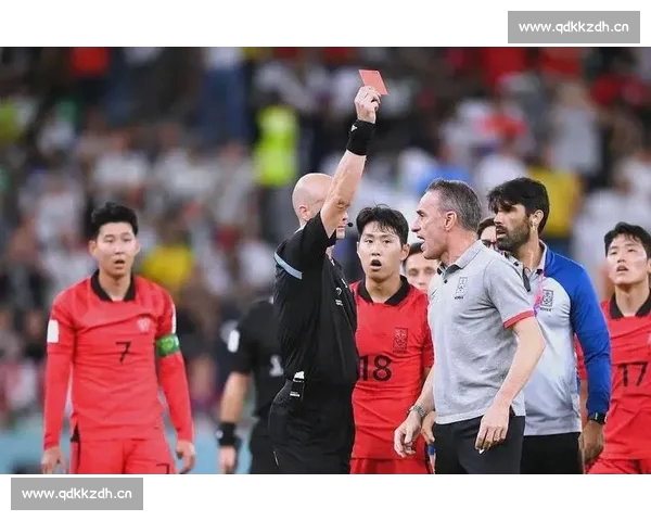 世界杯激战正酣各队拼尽全力争夺荣耀与胜利瞬间